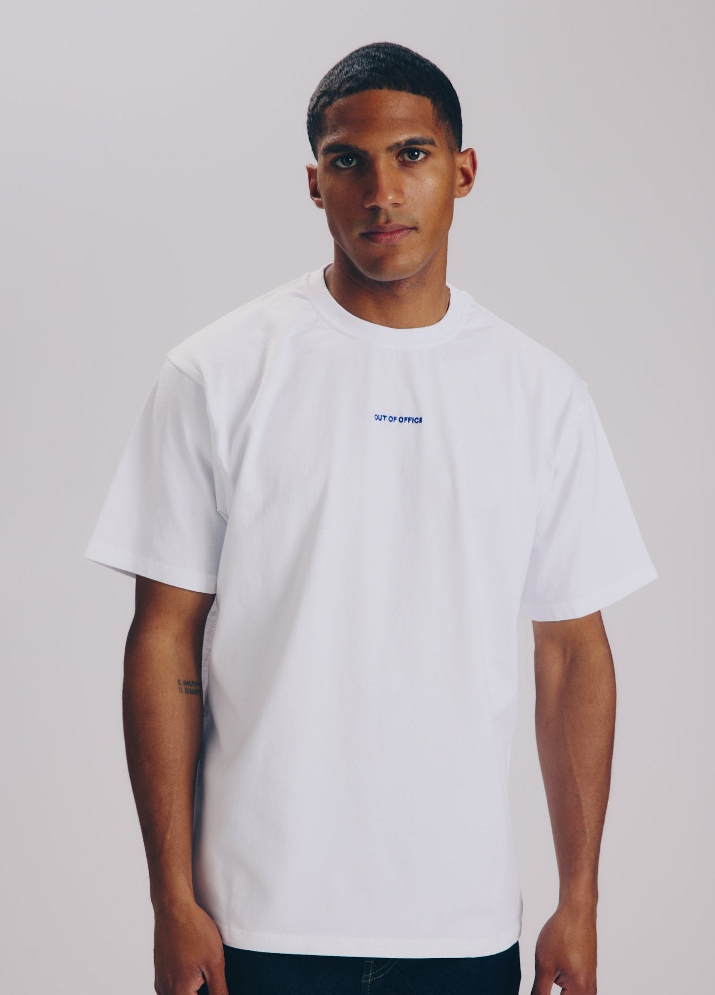 OUT OF OFFICE T-Shirt T-Shirt - NBDC