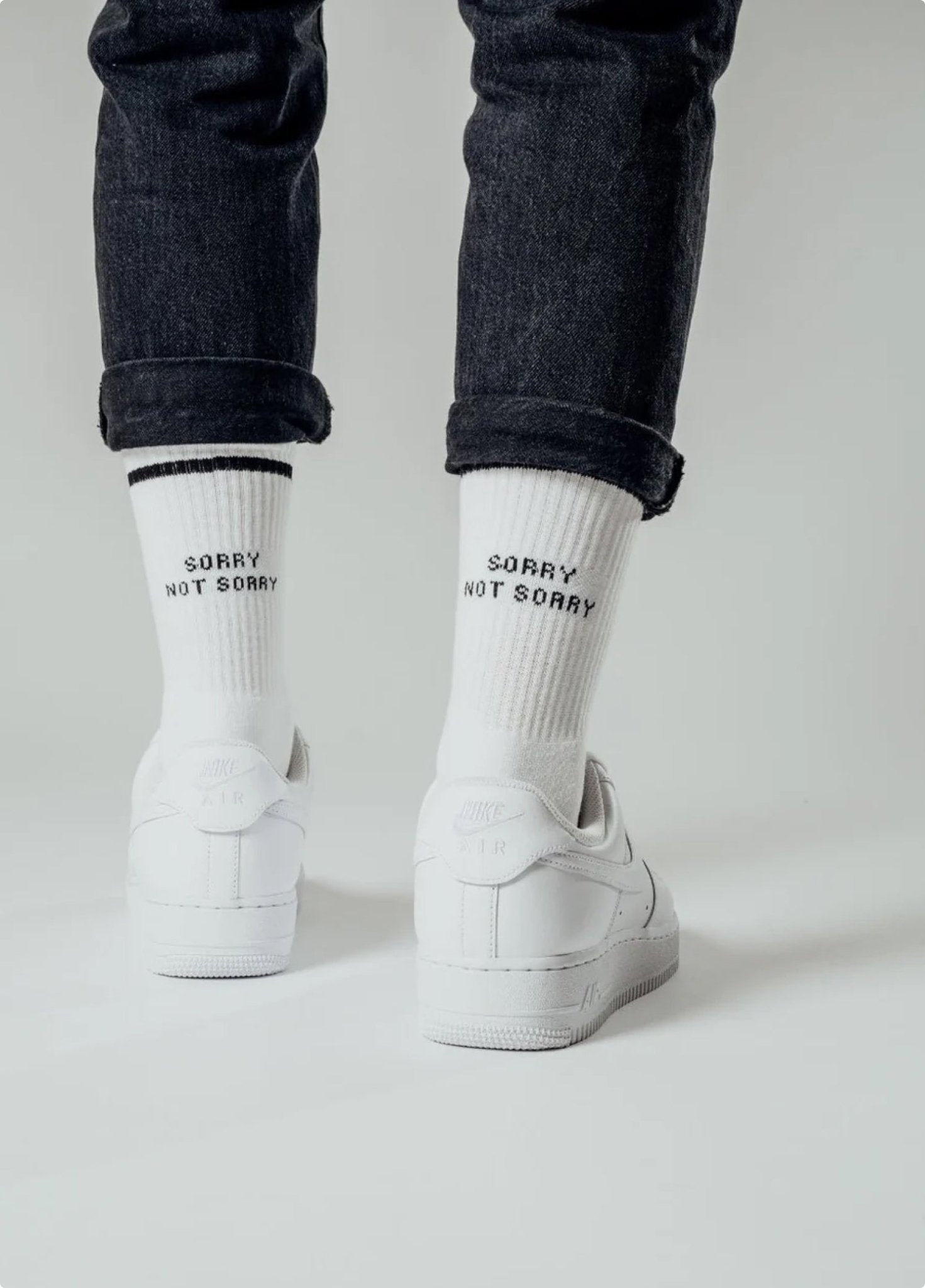 SORRY NOT SORRY Socken - NBDC