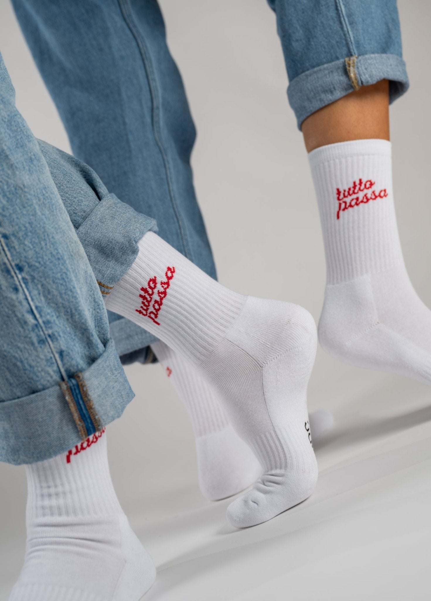 tutto passa Socken - NBDC