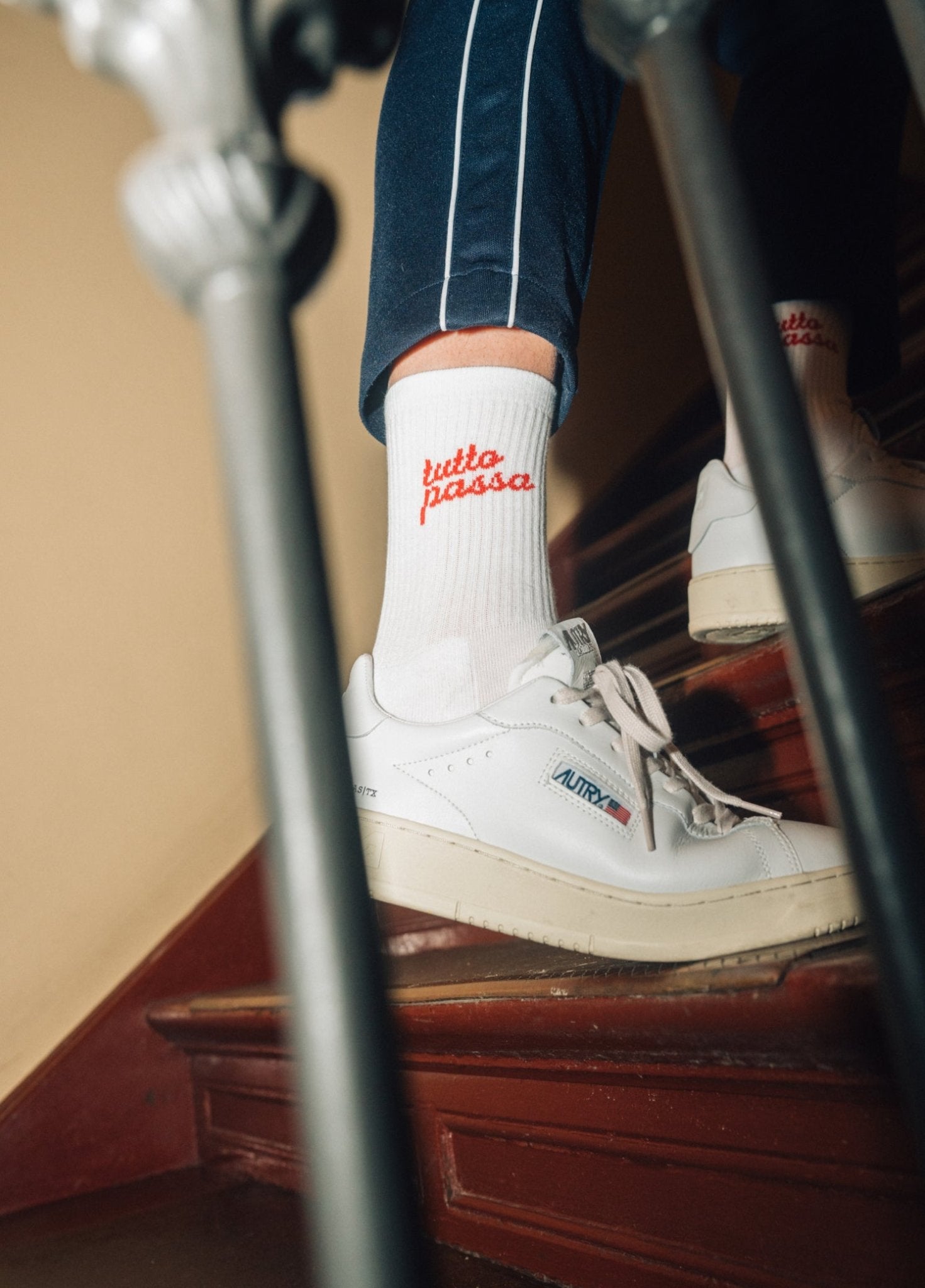 tutto passa Socken - NBDC
