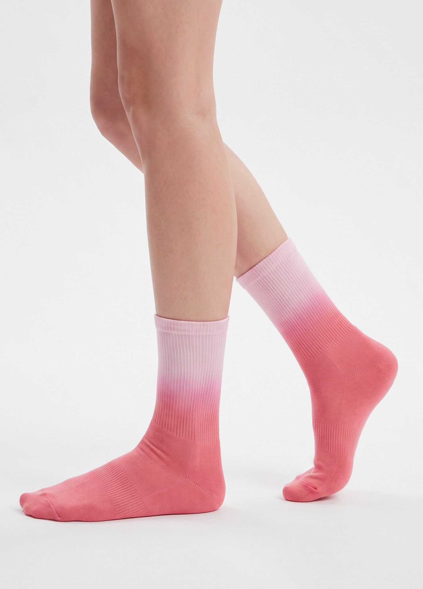 GRADIENT STRAWBERRY ICE SOCKEN